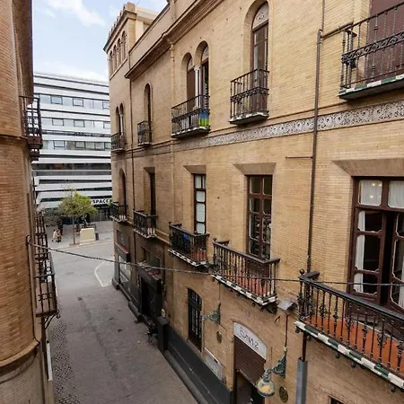 아파트 Rentalsevilla A Un Minuto De La Campana