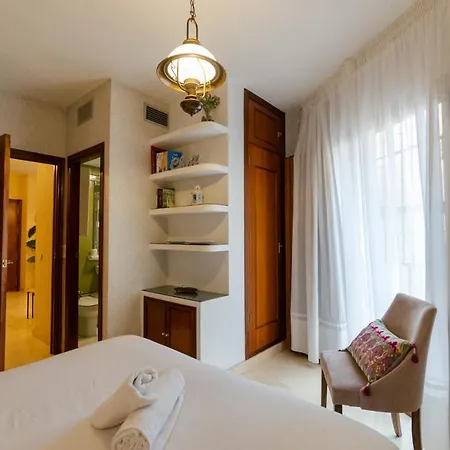 Rentalsevilla A Un Minuto De La Campana * 세비야