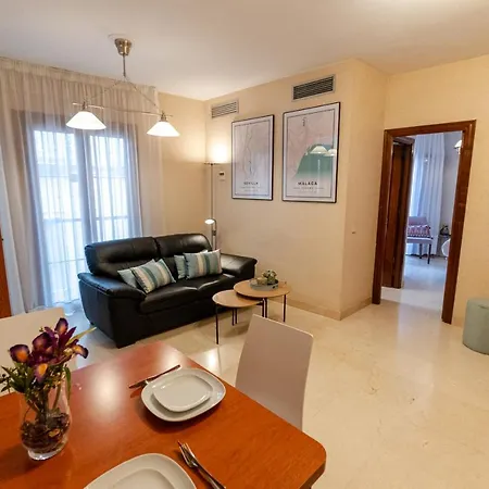 Rentalsevilla A Un Minuto De La Campana Appartement *