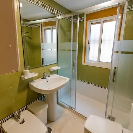 Rentalsevilla A Un Minuto De La Campana Apartamento